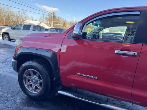 2014 Toyota Tundra SR5