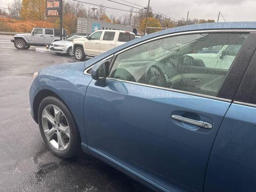 2010 Toyota Venza Base