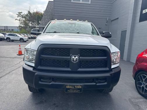 2013 RAM 2500 Tradesman 4x4 4dr Crew Cab 6.3 ft. SB Pickup