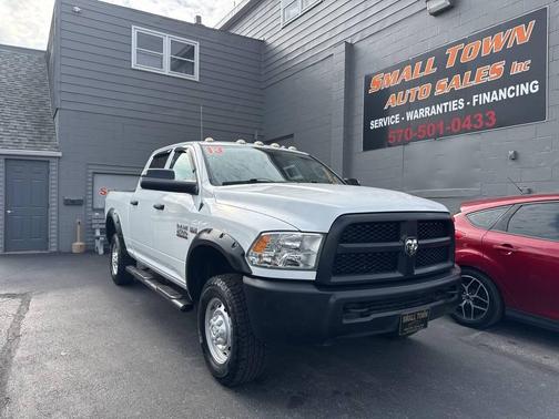 2013 RAM 2500 Tradesman 4x4 4dr Crew Cab 6.3 ft. SB Pickup