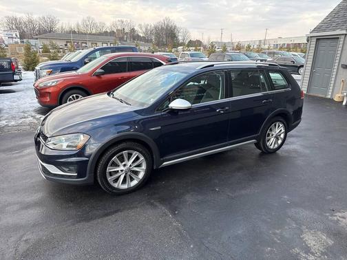 2017 Volkswagen Golf Alltrack TSI SE