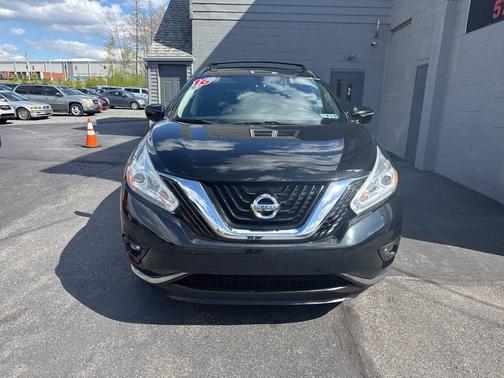 Black 2016 Nissan Murano SV