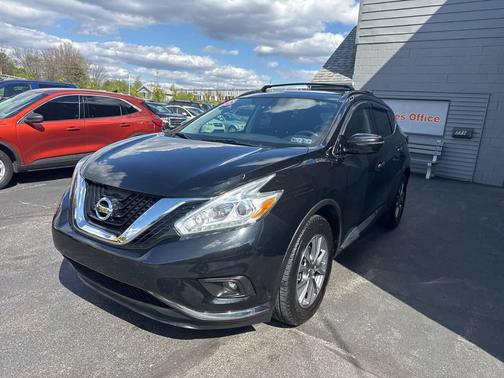 Black 2016 Nissan Murano SV