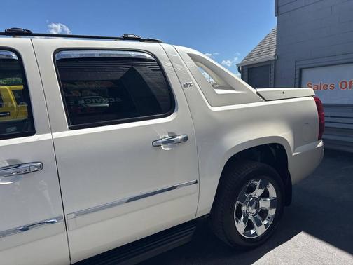 White 2012 Chevrolet Avalanche 1500 LTZ