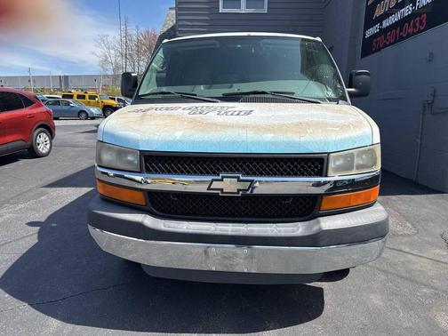 Other 2011 Chevrolet Express 3500 LT