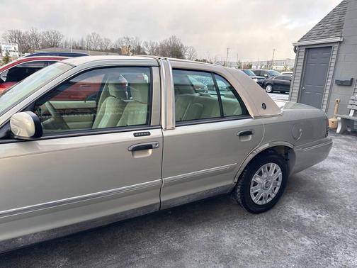 2008 Mercury Grand Marquis GS 4dr Sedan
