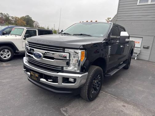 2017 Ford F-250 Lariat 4x4 4dr Crew Cab 6.8 ft. SB Pickup