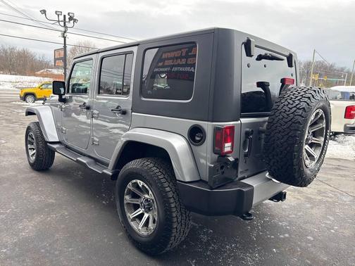 2014 Jeep Wrangler Unlimited Sahara