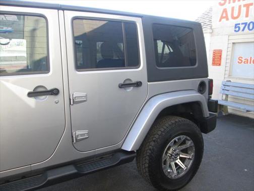 2014 Jeep Wrangler Unlimited Sahara