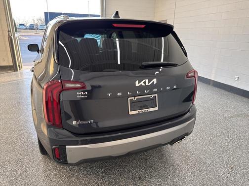 2025 Kia Telluride S