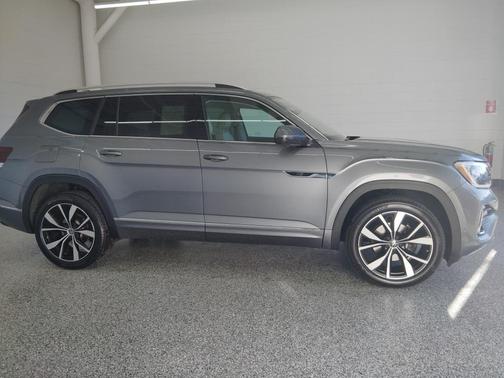 2024 Volkswagen Atlas 2.0T SEL Premium R-Line 4MOTION