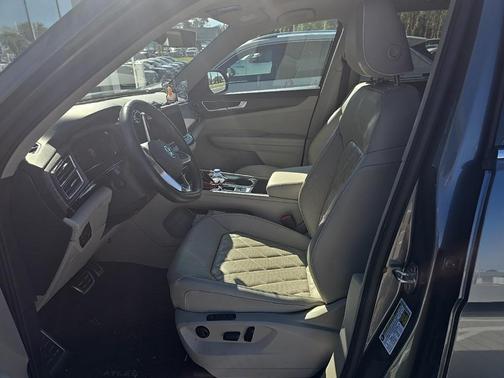 2024 Volkswagen Atlas 2.0T SEL Premium R-Line 4MOTION