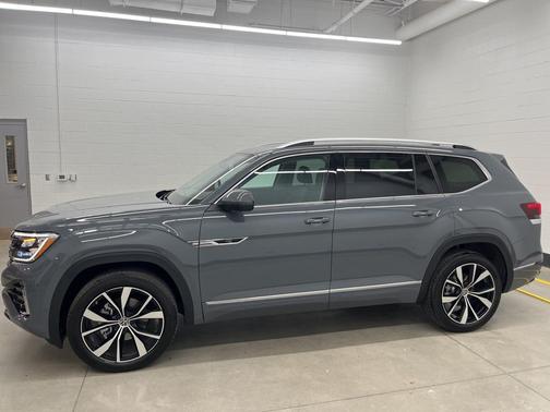 2025 Volkswagen Atlas 2.0T SEL Premium R-Line 4MOTION