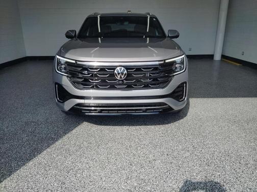 2024 Volkswagen Atlas Cross Sport 2.0T SEL Premium