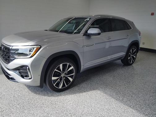 2024 Volkswagen Atlas Cross Sport 2.0T SEL Premium