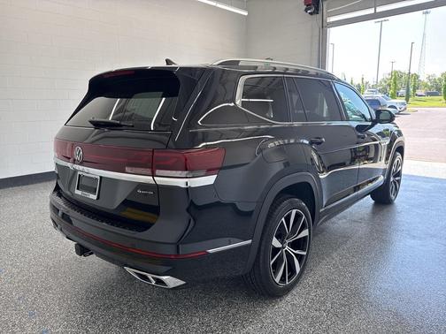 2026 Volkswagen Atlas 2.0T SEL Premium R-Line 4MOTION