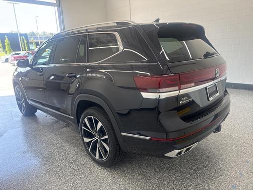 2026 Volkswagen Atlas 2.0T SEL Premium R-Line 4MOTION