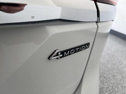 2026 Volkswagen Atlas 2.0T SEL Premium R-Line 4MOTION