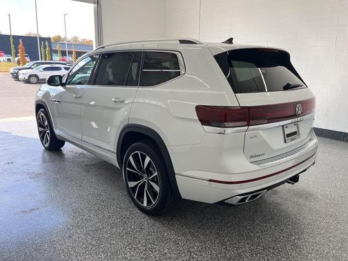 2026 Volkswagen Atlas 2.0T SEL Premium R-Line 4MOTION