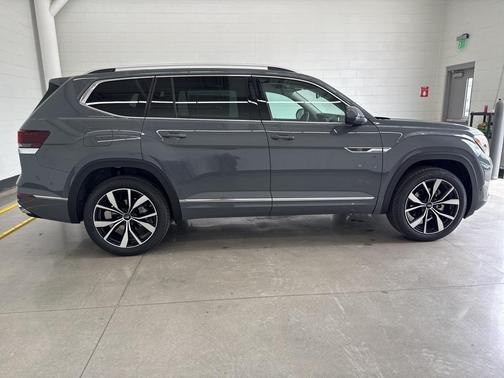2025 Volkswagen Atlas 2.0T SEL Premium R-Line 4MOTION
