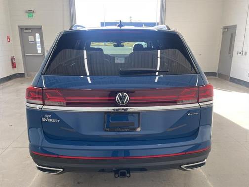 2025 Volkswagen Atlas 2.0T SE w/Technology 4MOTION