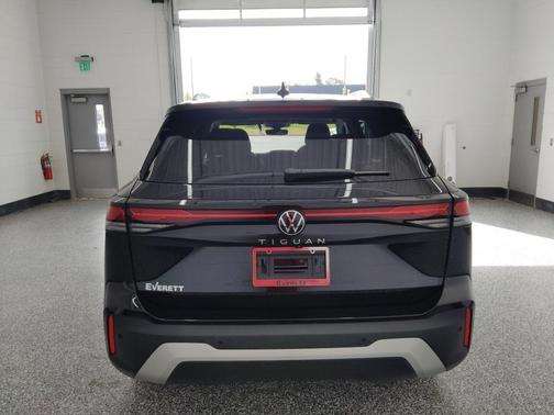 2026 Volkswagen Tiguan 2.0T S