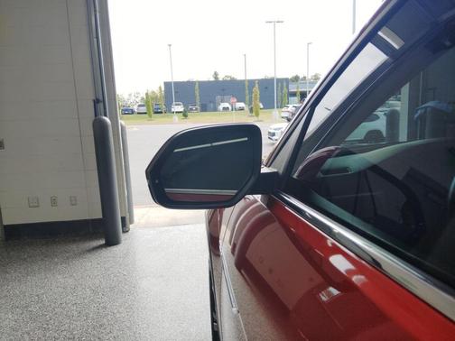 2021 Volkswagen Atlas Cross Sport 2.0T SE w/Technology 4MOTION