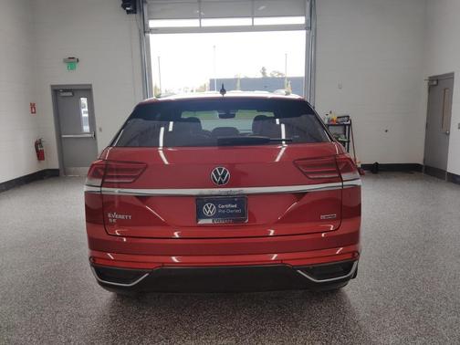 2021 Volkswagen Atlas Cross Sport 2.0T SE w/Technology 4MOTION