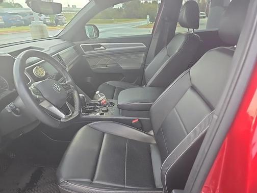 2021 Volkswagen Atlas Cross Sport 2.0T SE w/Technology 4MOTION