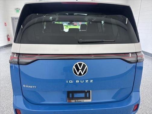 2025 Volkswagen ID. Buzz Pro S