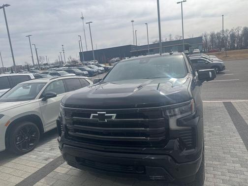 2024 Chevrolet Silverado 1500 High Country