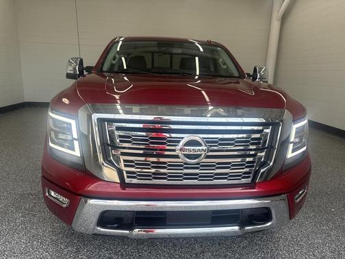2020 Nissan Titan SL