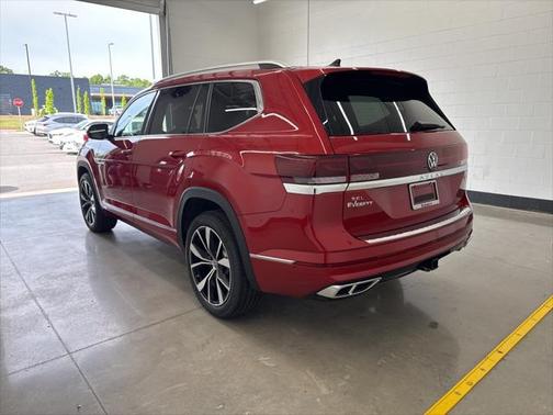2025 Volkswagen Atlas 2.0T SEL Premium R-Line 4MOTION