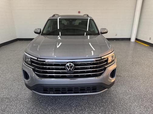 2026 Volkswagen Atlas 2.0T SE w/Technology 4MOTION