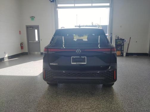 2026 Volkswagen Tiguan 2.0T SE R-Line Black 4MOTION