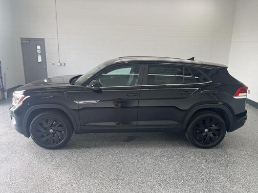 2026 Volkswagen Atlas Cross Sport 2.0T SE w/Technology 4MOTION