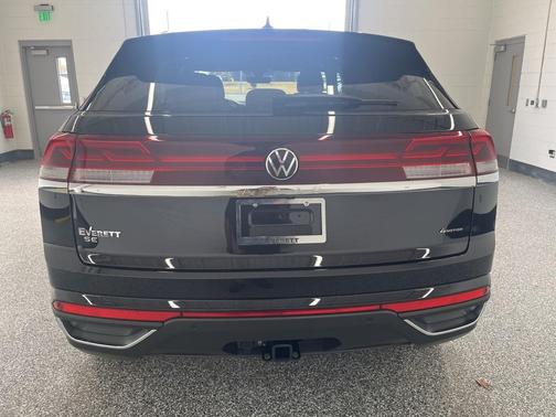 2026 Volkswagen Atlas Cross Sport 2.0T SE w/Technology 4MOTION