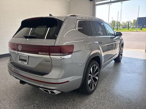 2026 Volkswagen Atlas 2.0T SEL Premium R-Line 4MOTION