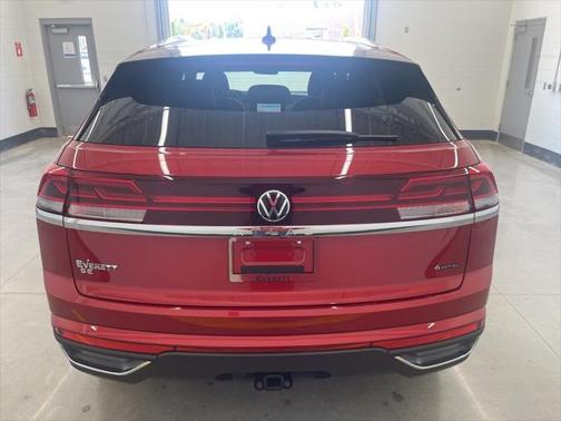 2024 Volkswagen Atlas Cross Sport 2.0T SE w/Technology 4MOTION