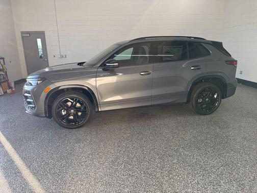 platinum gray metallic 2026 Volkswagen Tiguan 2.0T SE R-Line Black 4MOTION