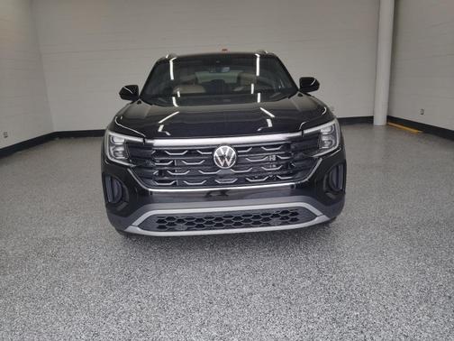 2026 Volkswagen Atlas Cross Sport 2.0T SE w/Technology 4MOTION