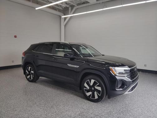 2026 Volkswagen Atlas Cross Sport 2.0T SE w/Technology 4MOTION