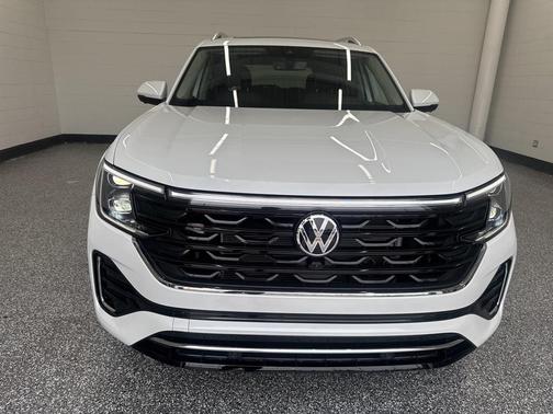 2026 Volkswagen Atlas 2.0T SEL Premium R-Line 4MOTION