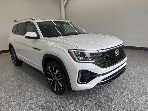 2026 Volkswagen Atlas 2.0T SEL Premium R-Line 4MOTION