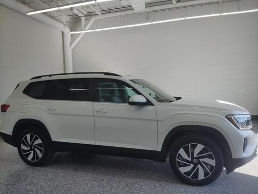 2026 Volkswagen Atlas 2.0T SE w/Technology 4MOTION