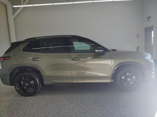 2026 Volkswagen Tiguan 2.0T SE R-Line Black 4MOTION