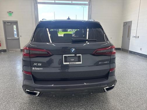 2022 BMW X5 PHEV xDrive45e