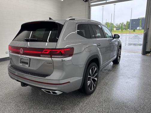 2026 Volkswagen Atlas 2.0T SEL Premium R-Line 4MOTION