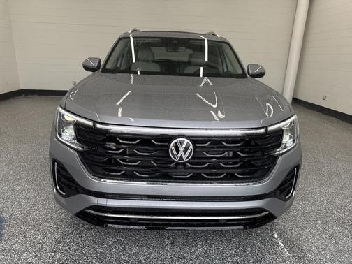 2026 Volkswagen Atlas 2.0T SEL Premium R-Line 4MOTION