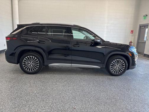 deep black pearl 2026 Volkswagen Tiguan 2.0T S